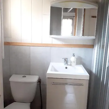 Prázdninový dům Maison D'une Avec Jardin Clos A A 7 Km De La Plage Ablon